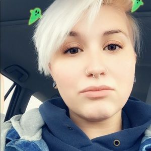 Meet your Posher, Arielle